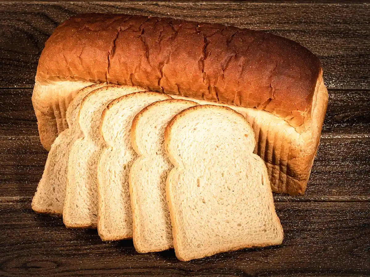 pan blanco sin cortar